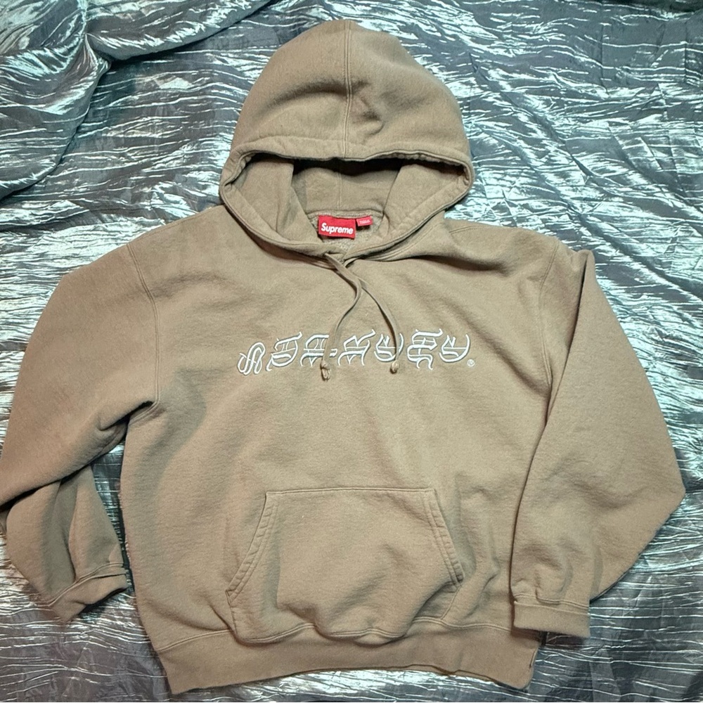 Supreme Tan Hoodie pullover